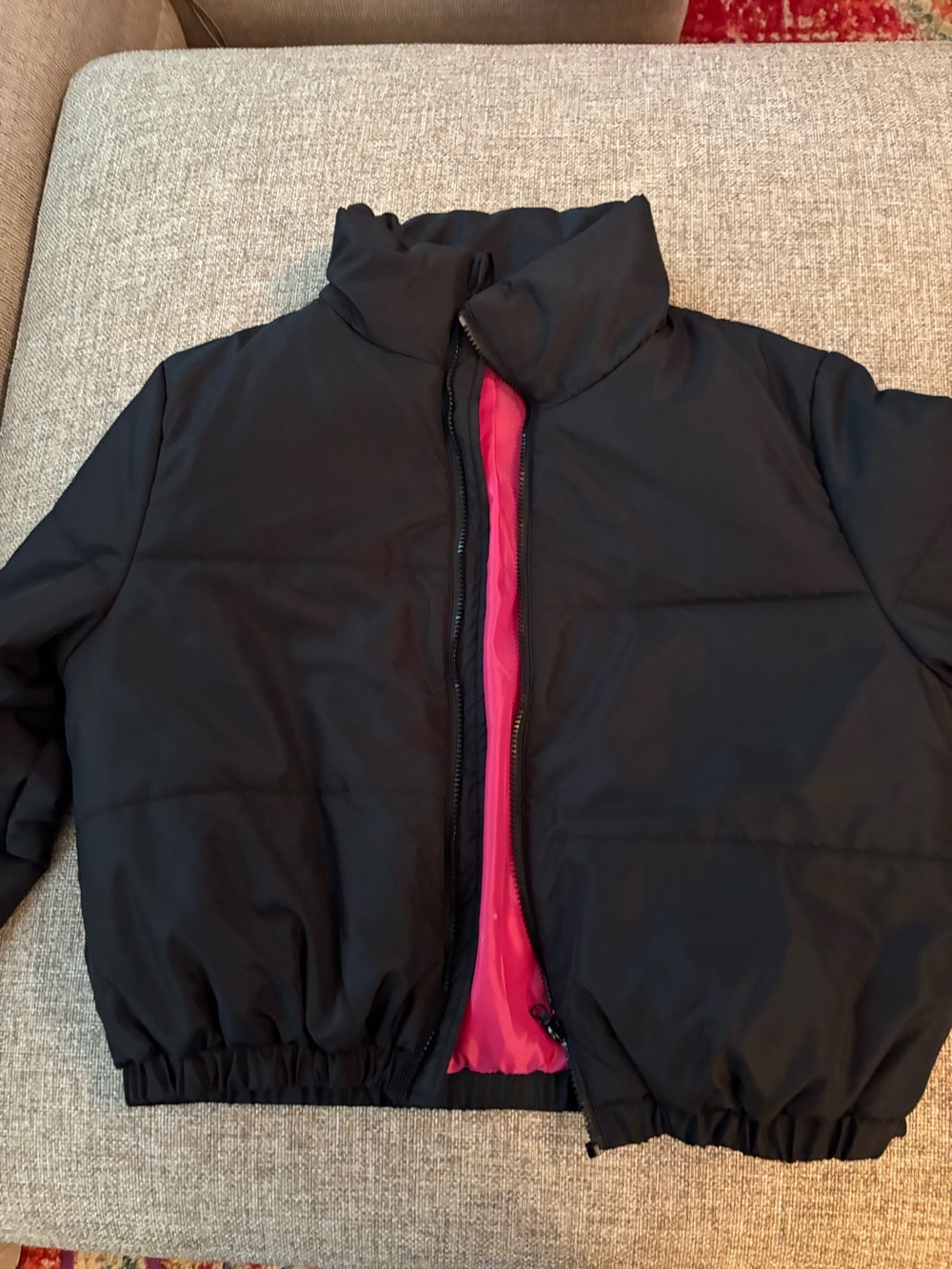 Wild Fable Cropped Puffer Jacket - Black with Vibrant Hot Pink Lining Medium